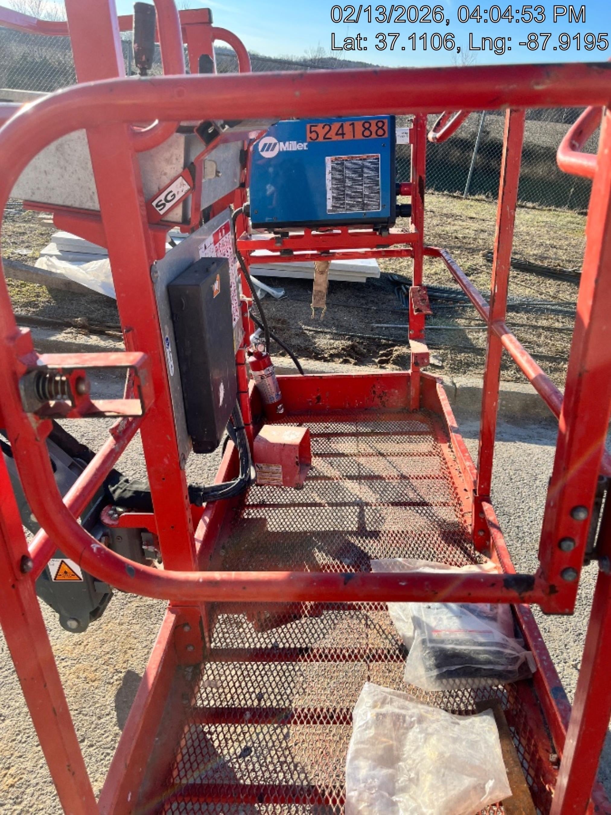 2025 MILLER ELECTRIC CST-282