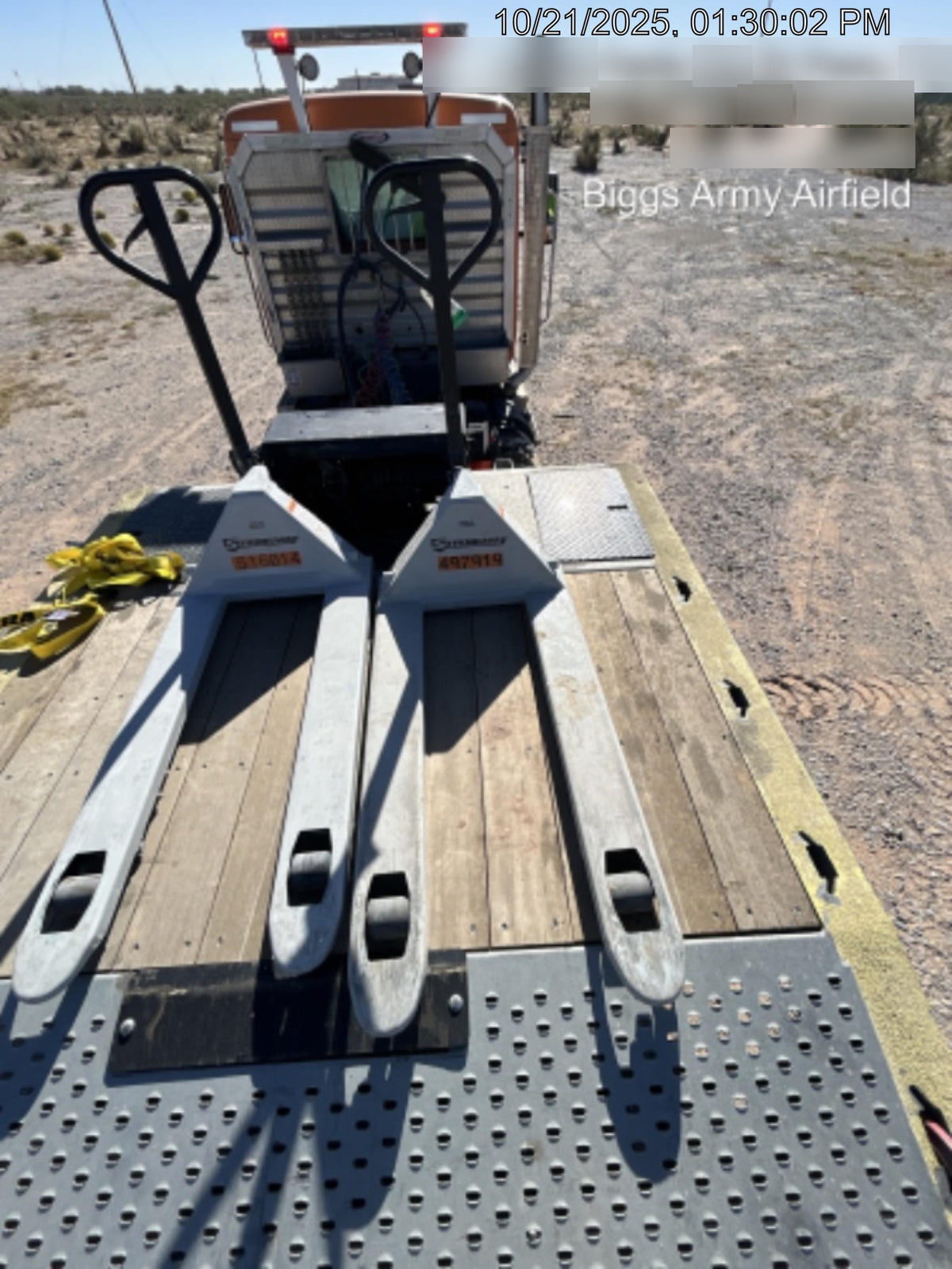 2024 STRONGWAY 4400 lb Pallet Jack