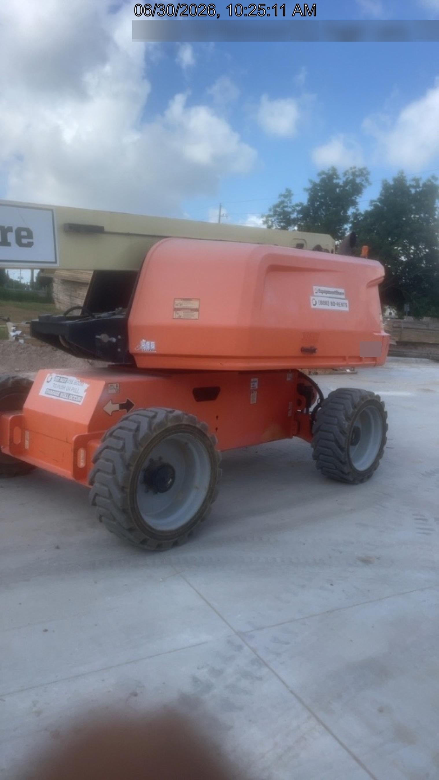 2019 JLG 660SJ
