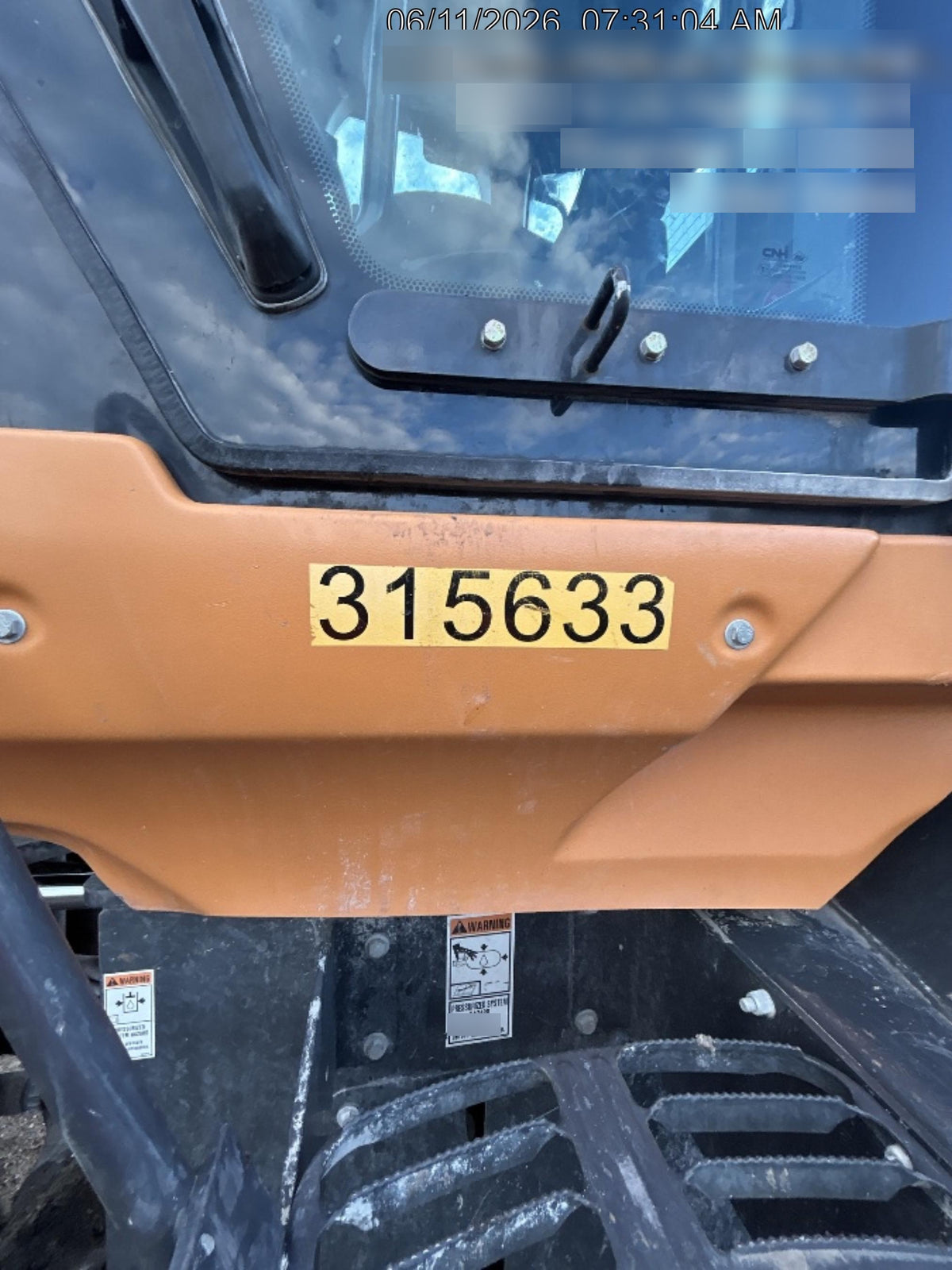 2023 CASE 821G
