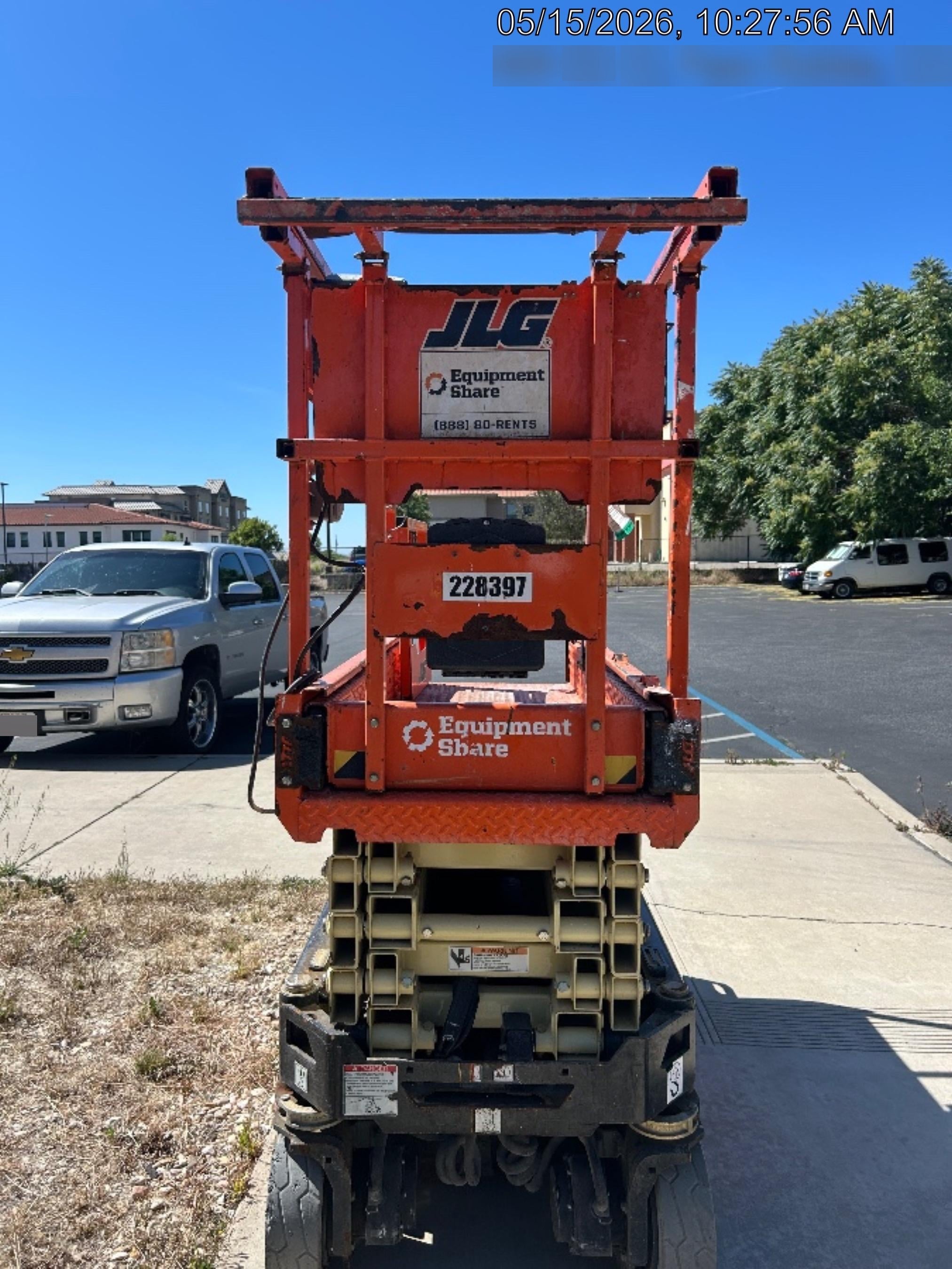 2022 JLG ES1932