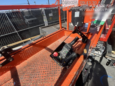 2024 JLG ES1932