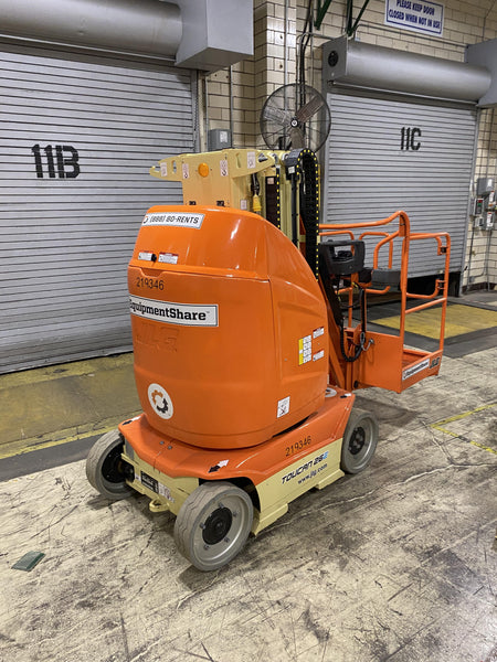 2022 JLG 26E