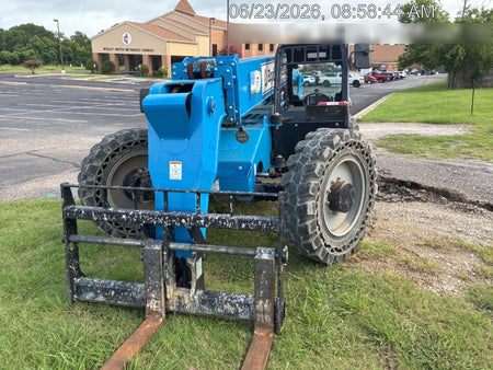 2022 GENIE GTH-844