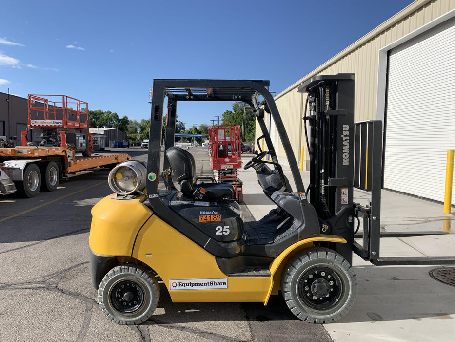 2020 KOMATSU FG25T-16