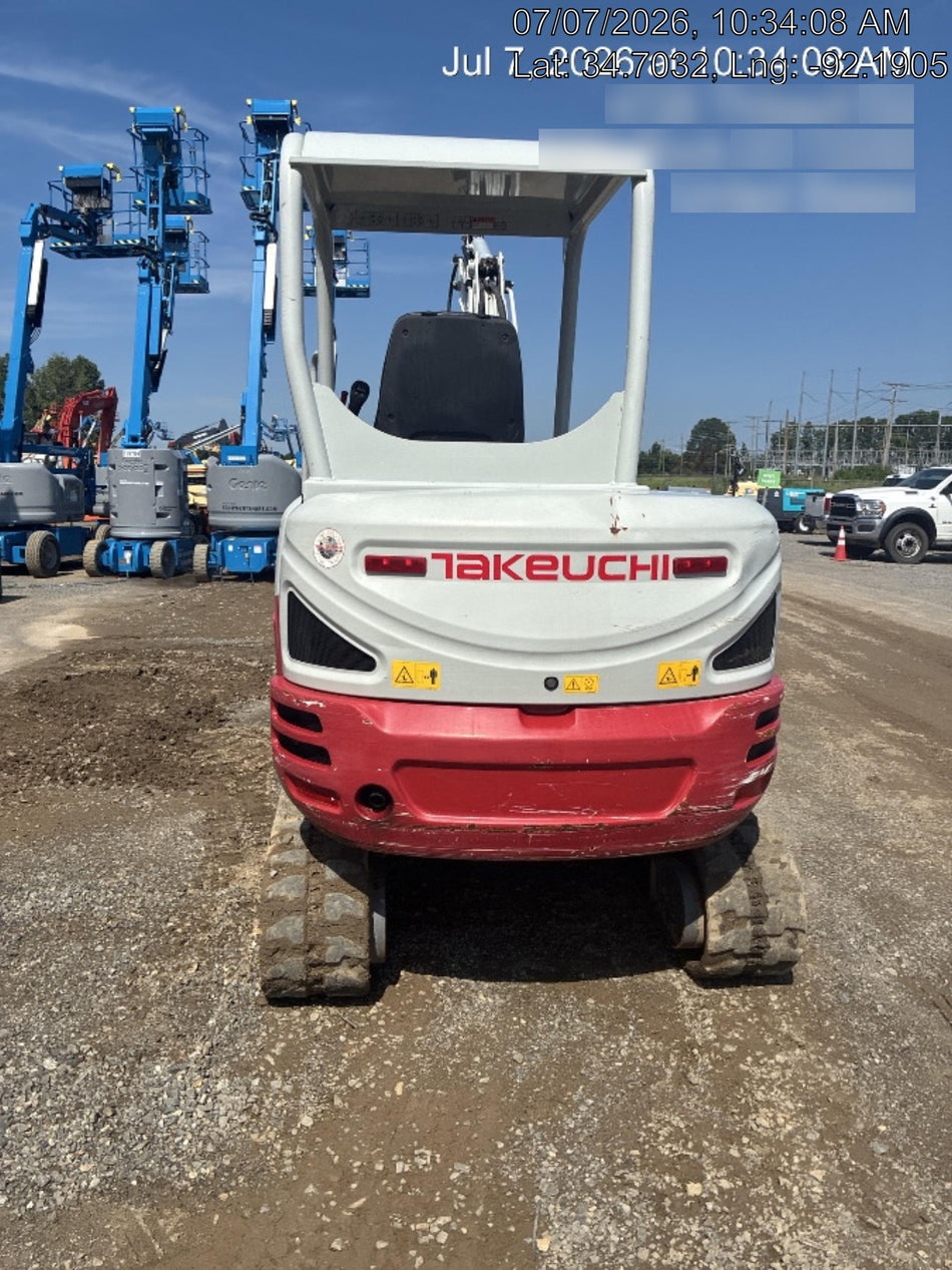 2022 TAKEUCHI TB235-2R