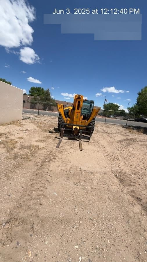 2021 JCB 512-56