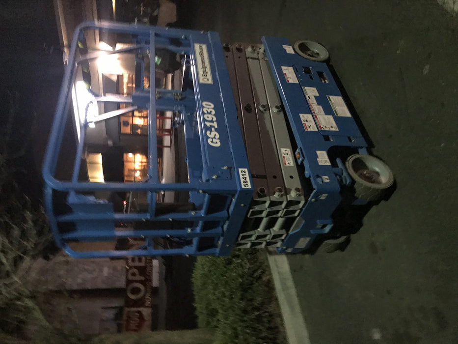 2019 Genie GS-1930 Half Height Swing Gate, 800W Inverter