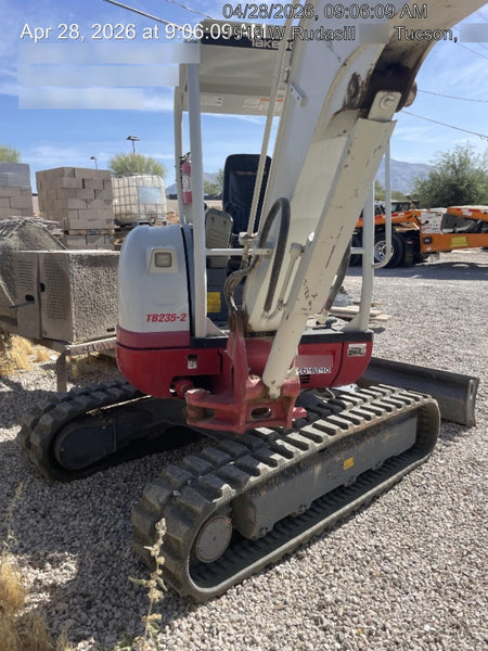 2022 TAKEUCHI TB235-2R