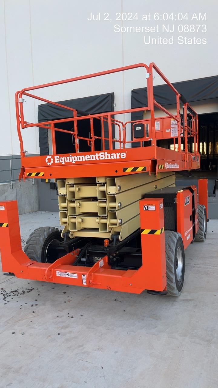 2024 JLG RT4394