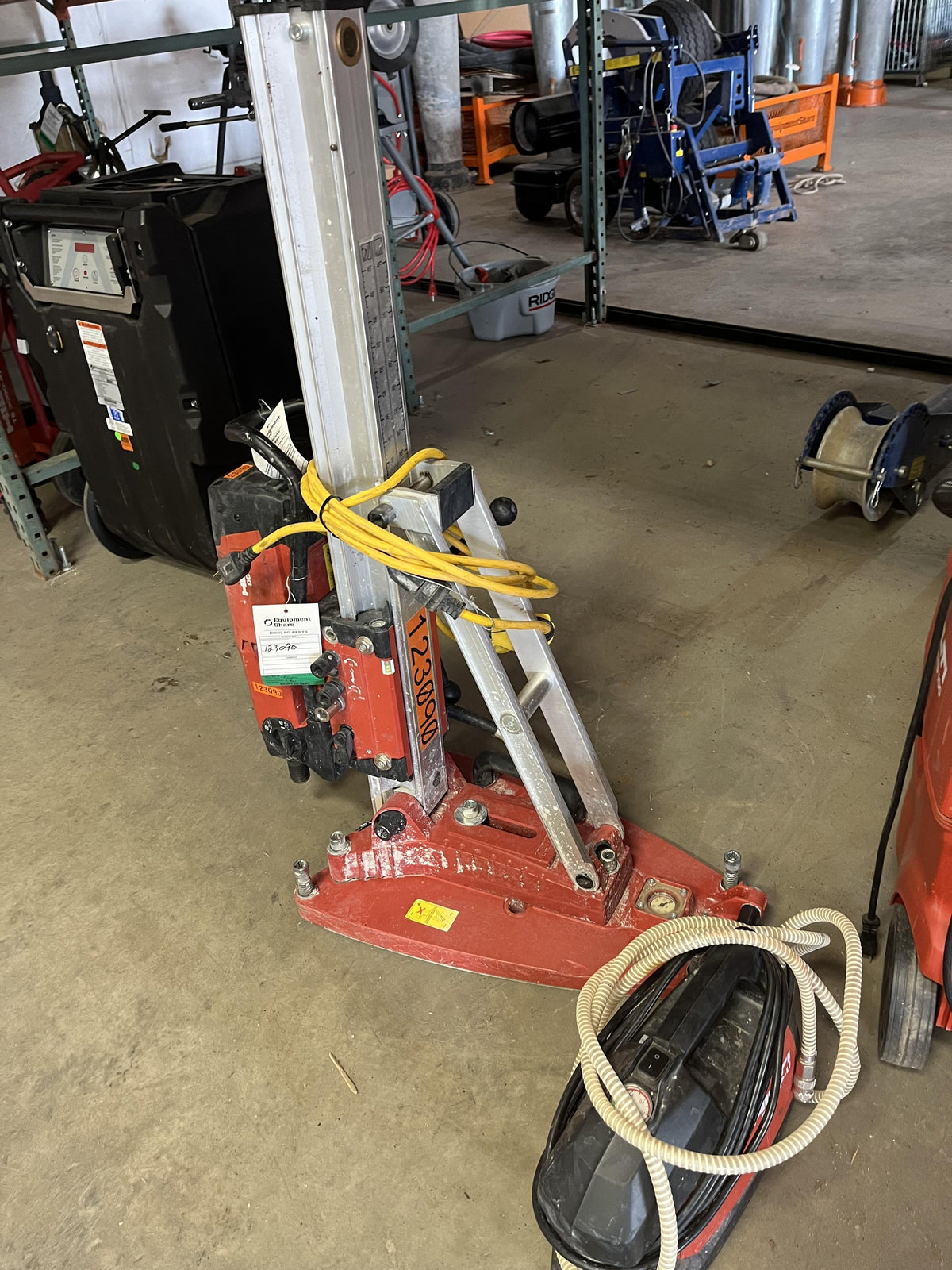 2020 HILTI DD250E