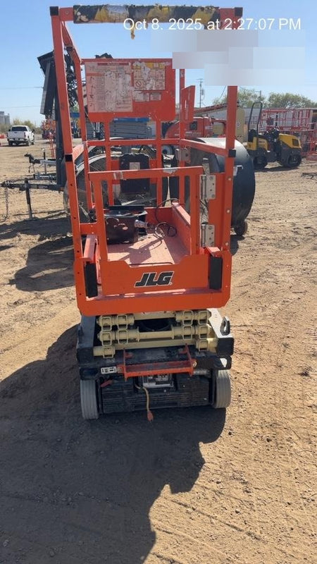 2021 JLG ES1330L
