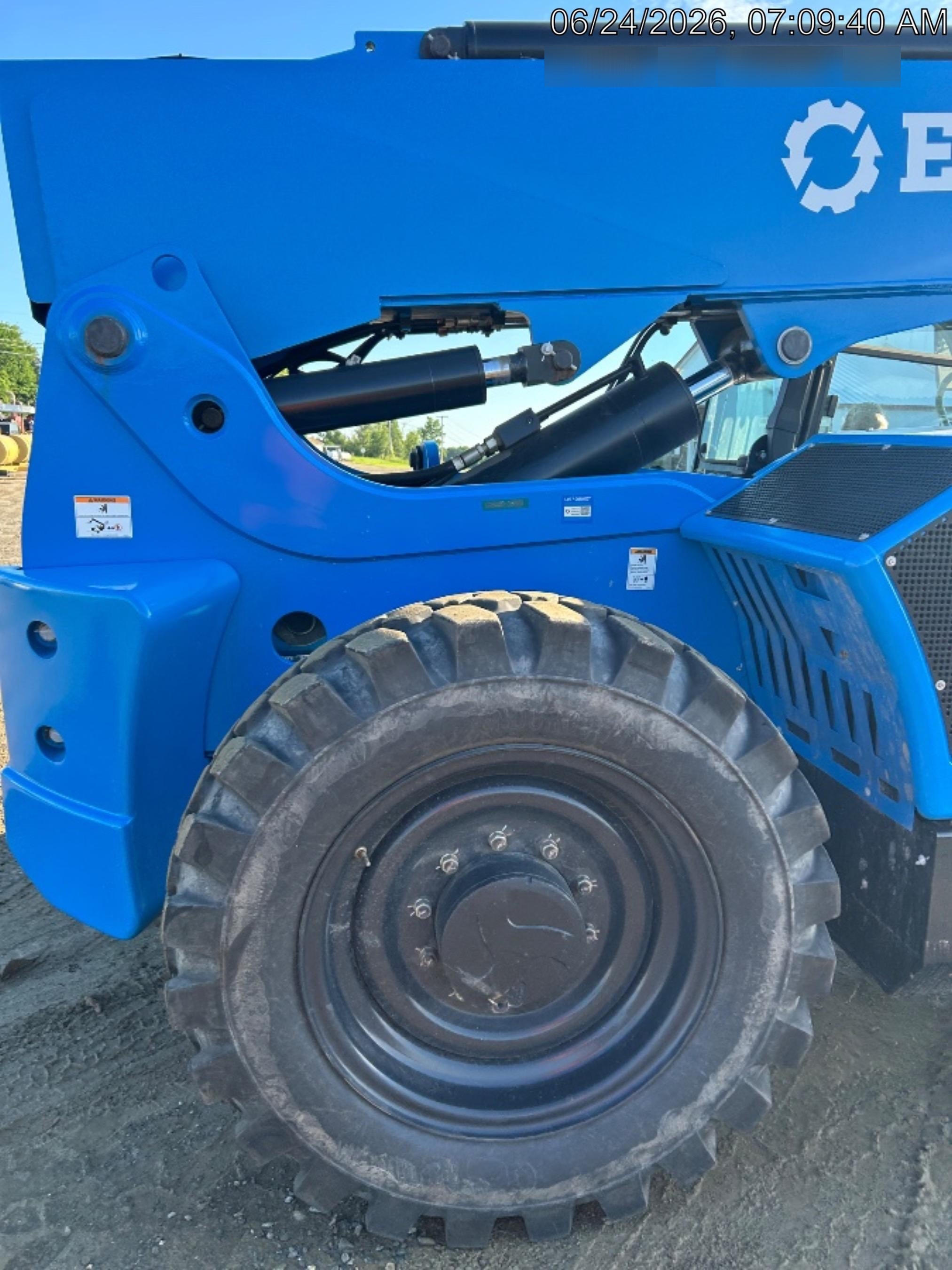 2025 GENIE GTH-1056