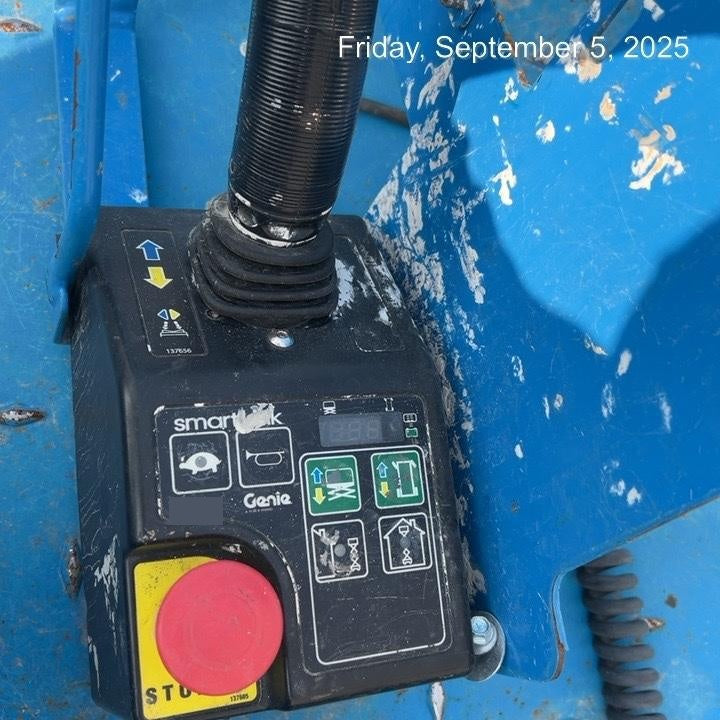 2021 GENIE GS-1932