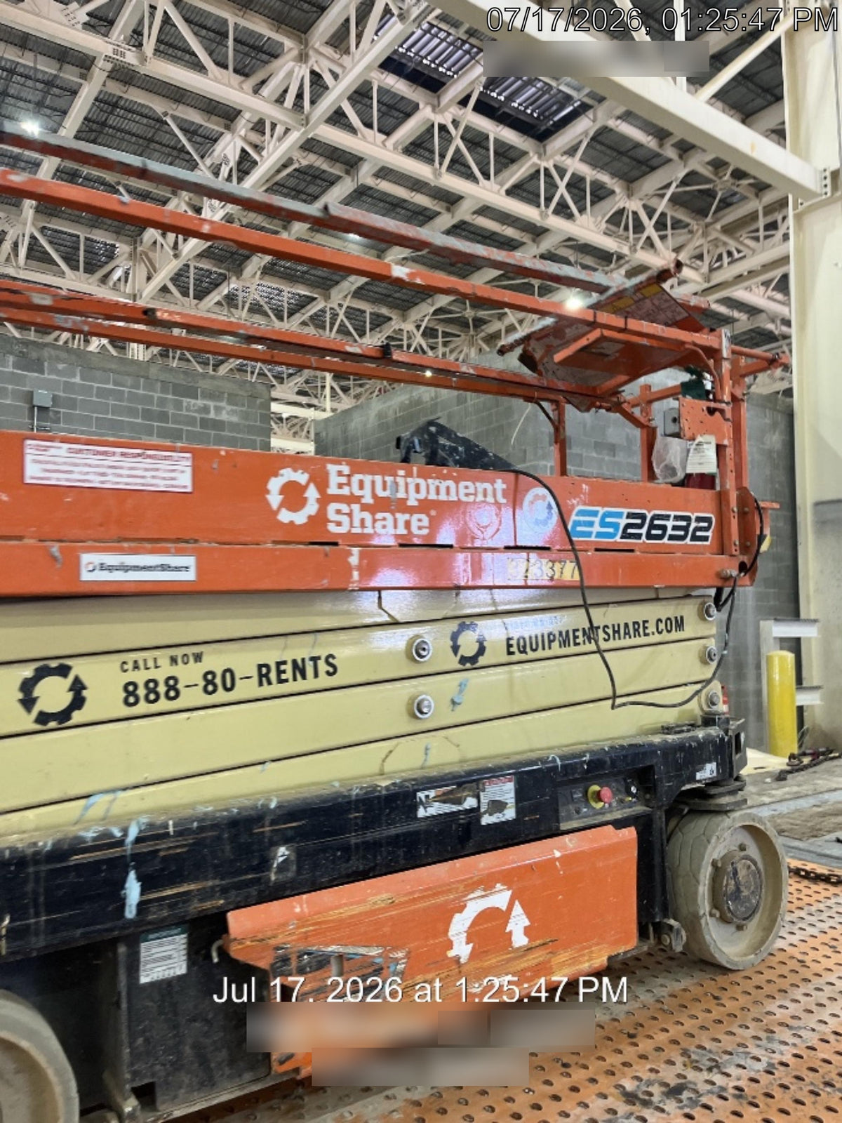 2023 JLG ES2632