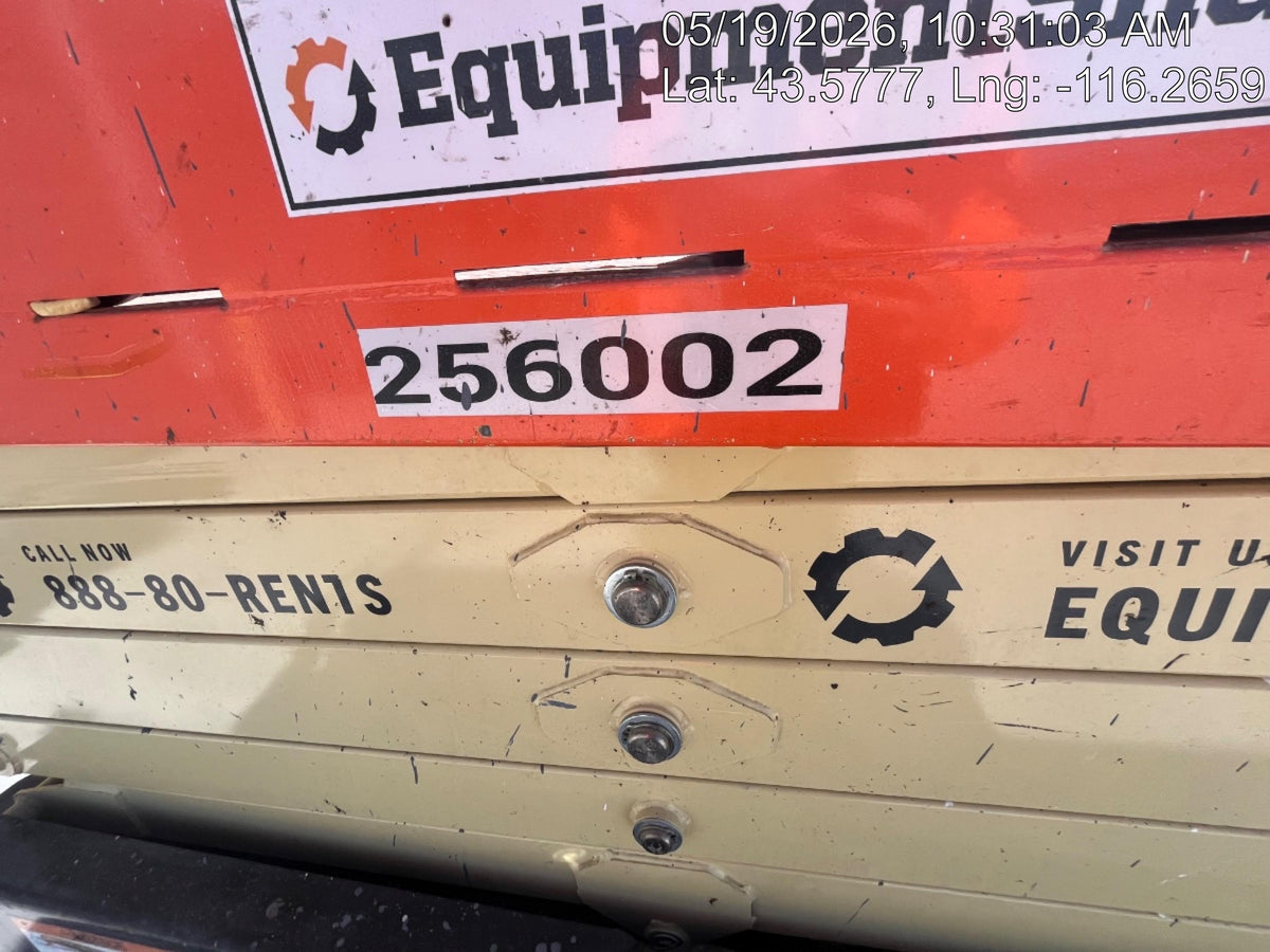 2022 JLG ES3246