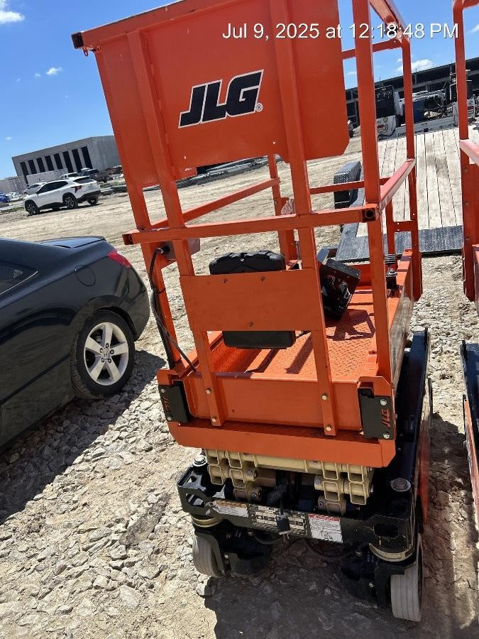 2022 JLG ES1330L