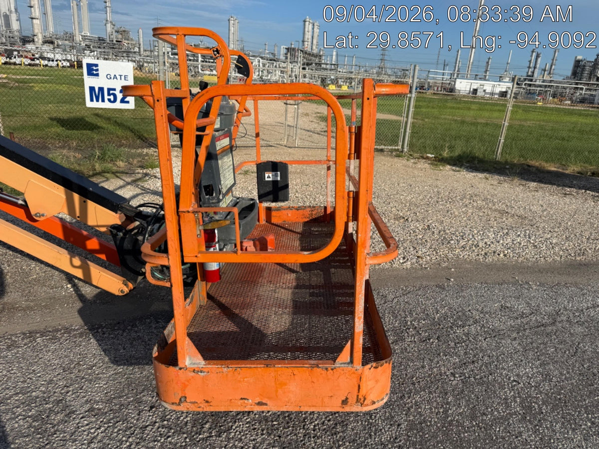 2023 JLG 660SJ