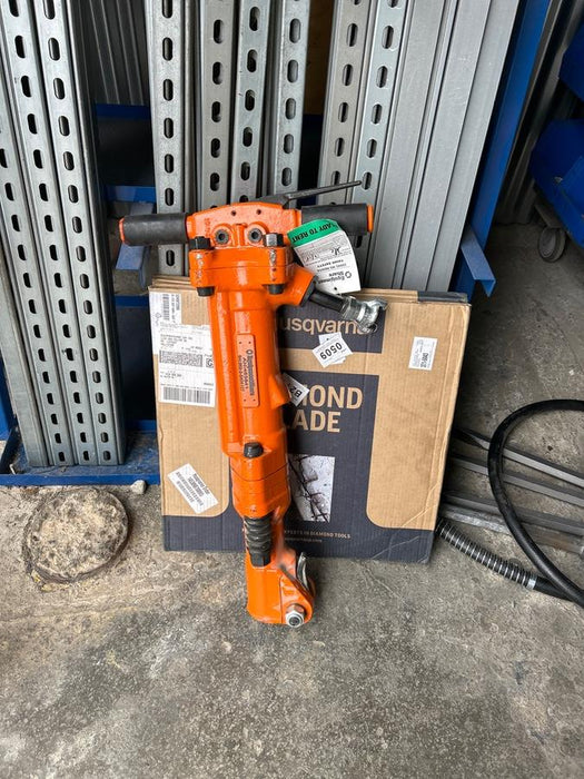 2024 MICHIGAN PNEUMATIC ES-TPB90-118-TRACKER