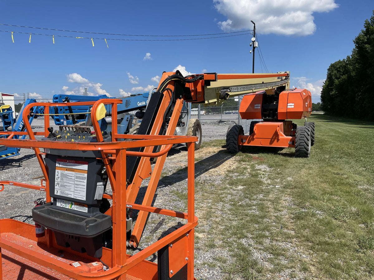 2022 JLG 860SJ