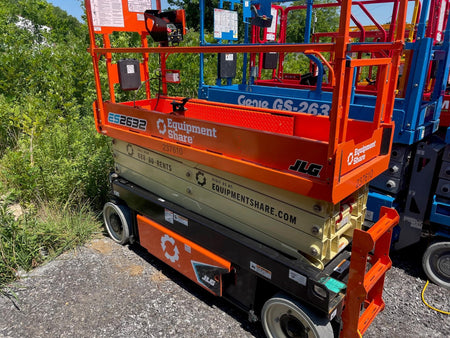 2022 JLG ES2632