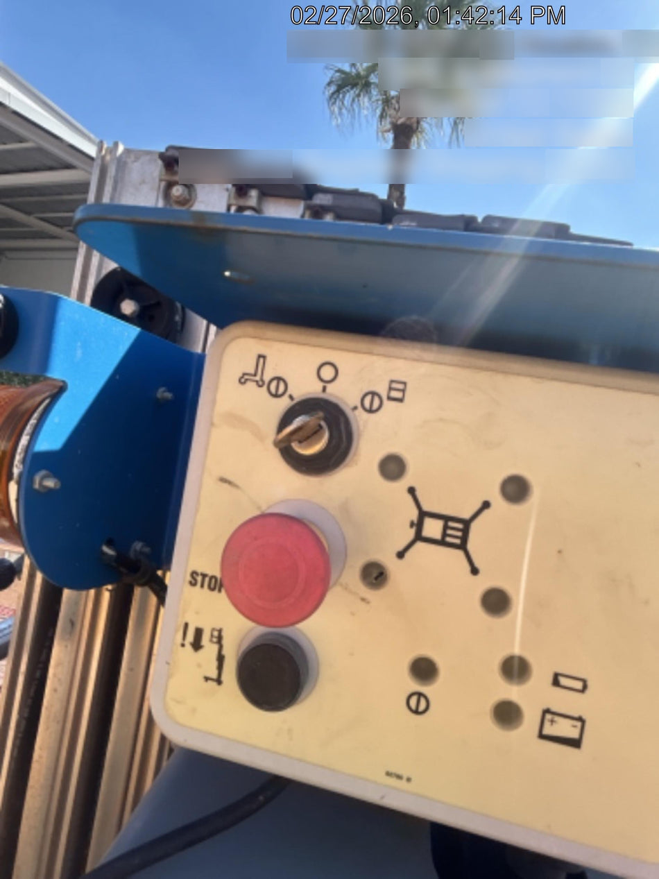 2019 GENIE AWP-30S