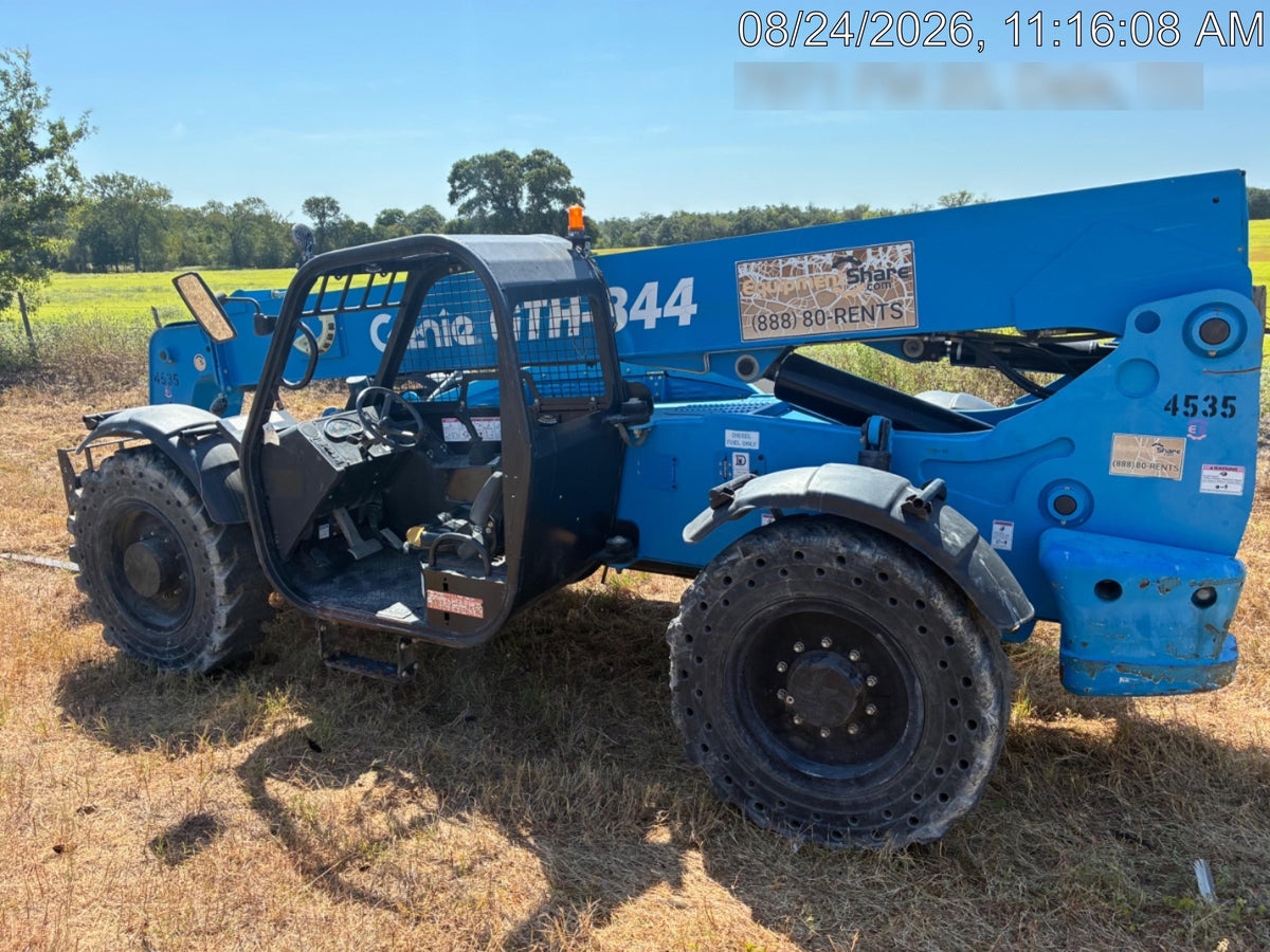 2017 GENIE GTH-844