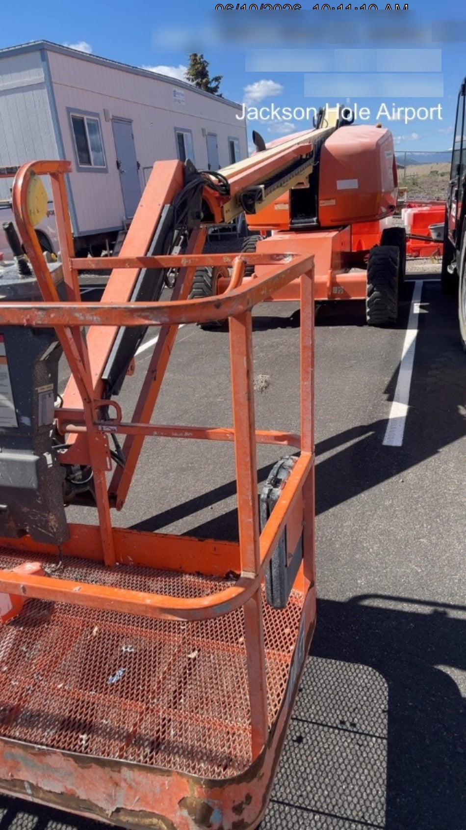 2019 JLG 460SJ