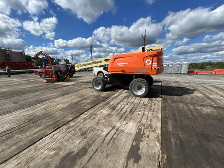 2025 JLG 660SJ