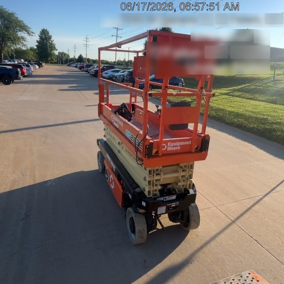 2022 JLG ES2632