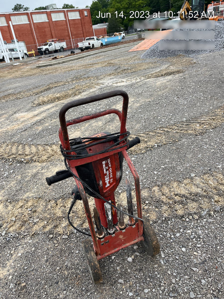 2020 HILTI TE 3000-AVR