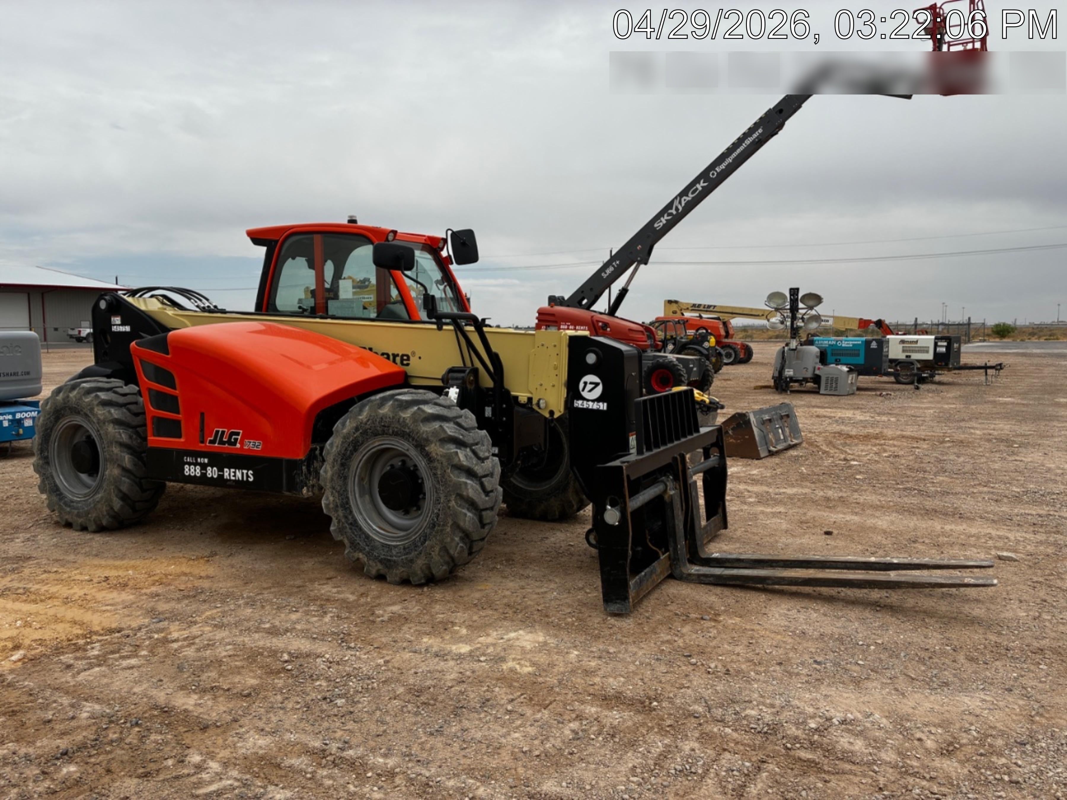 2025 JLG 1732