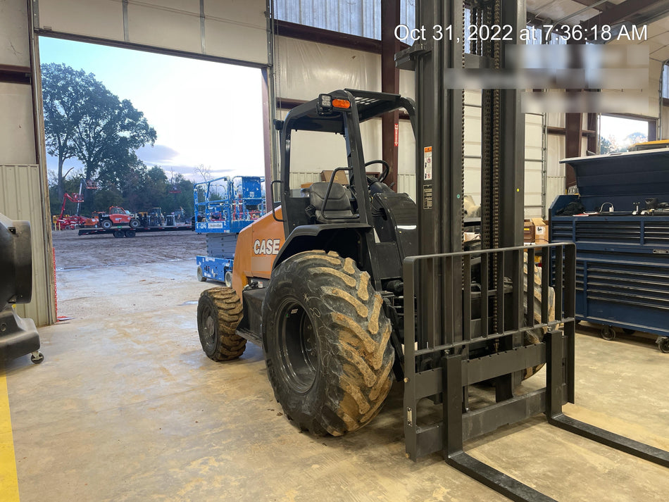 2023 CASE 588H
