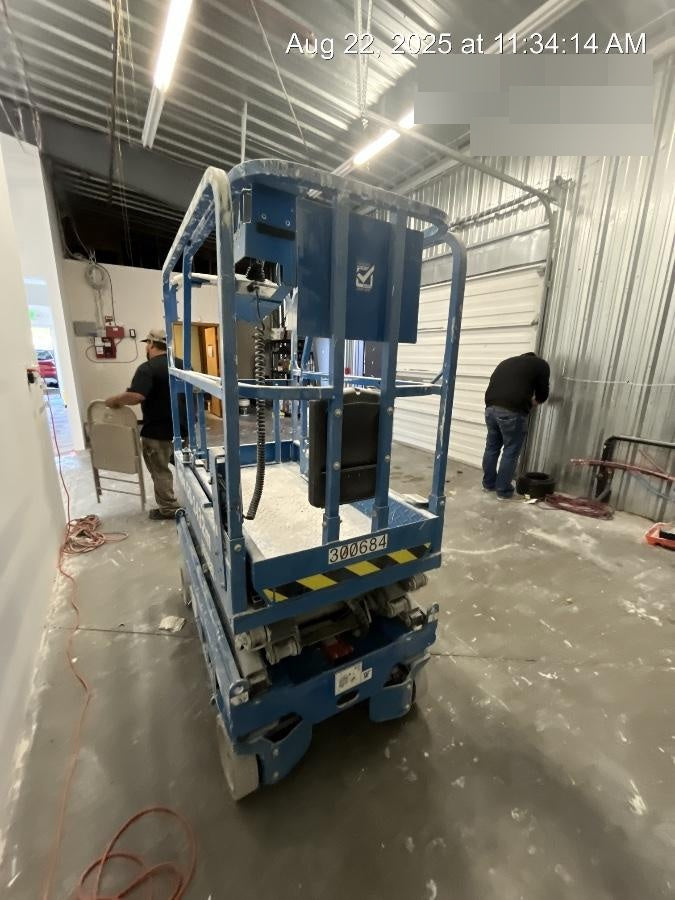 2023 GENIE GS-1432