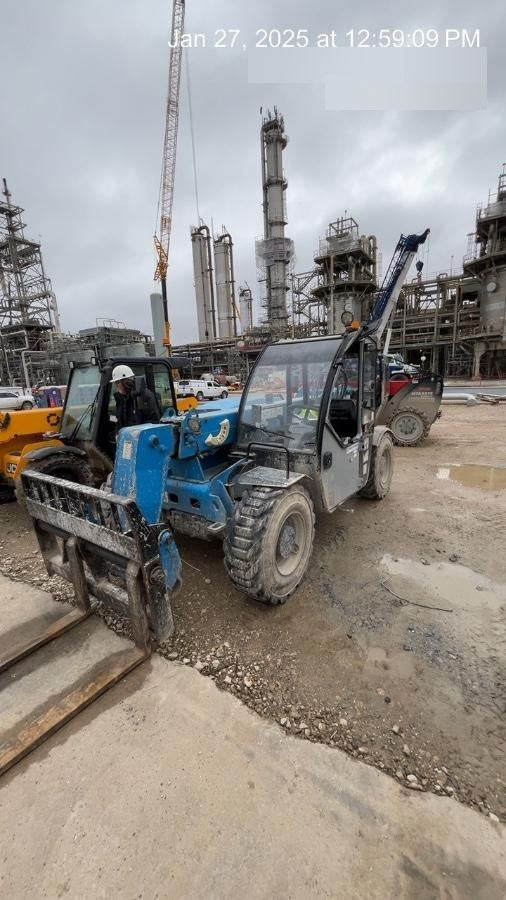 2019 Genie GTH-5519 Cab/Heat/AC, Solid RT Tires, LED Work Lights, Beacon