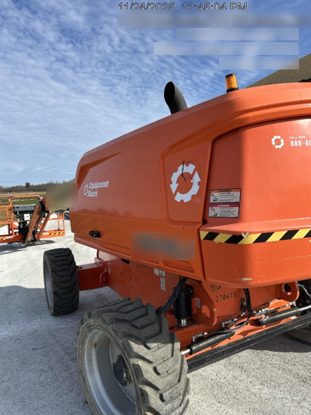 2022 JLG 660SJ