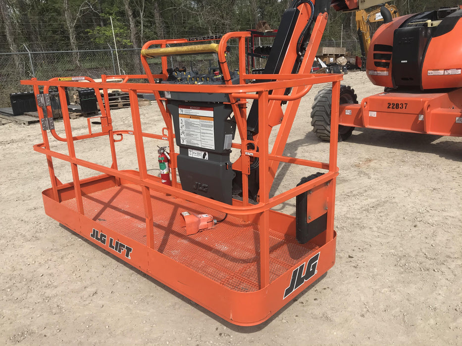 2019 JLG 600AJ