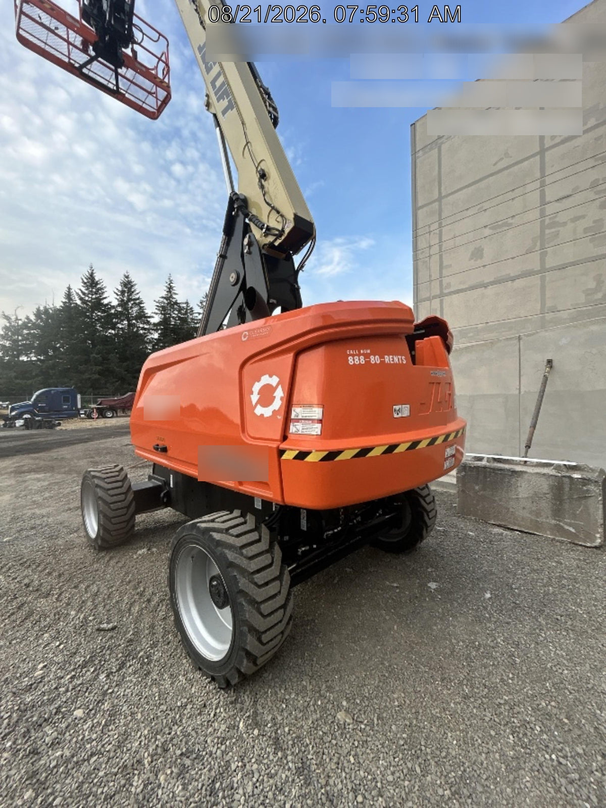 2025 JLG 660SJ
