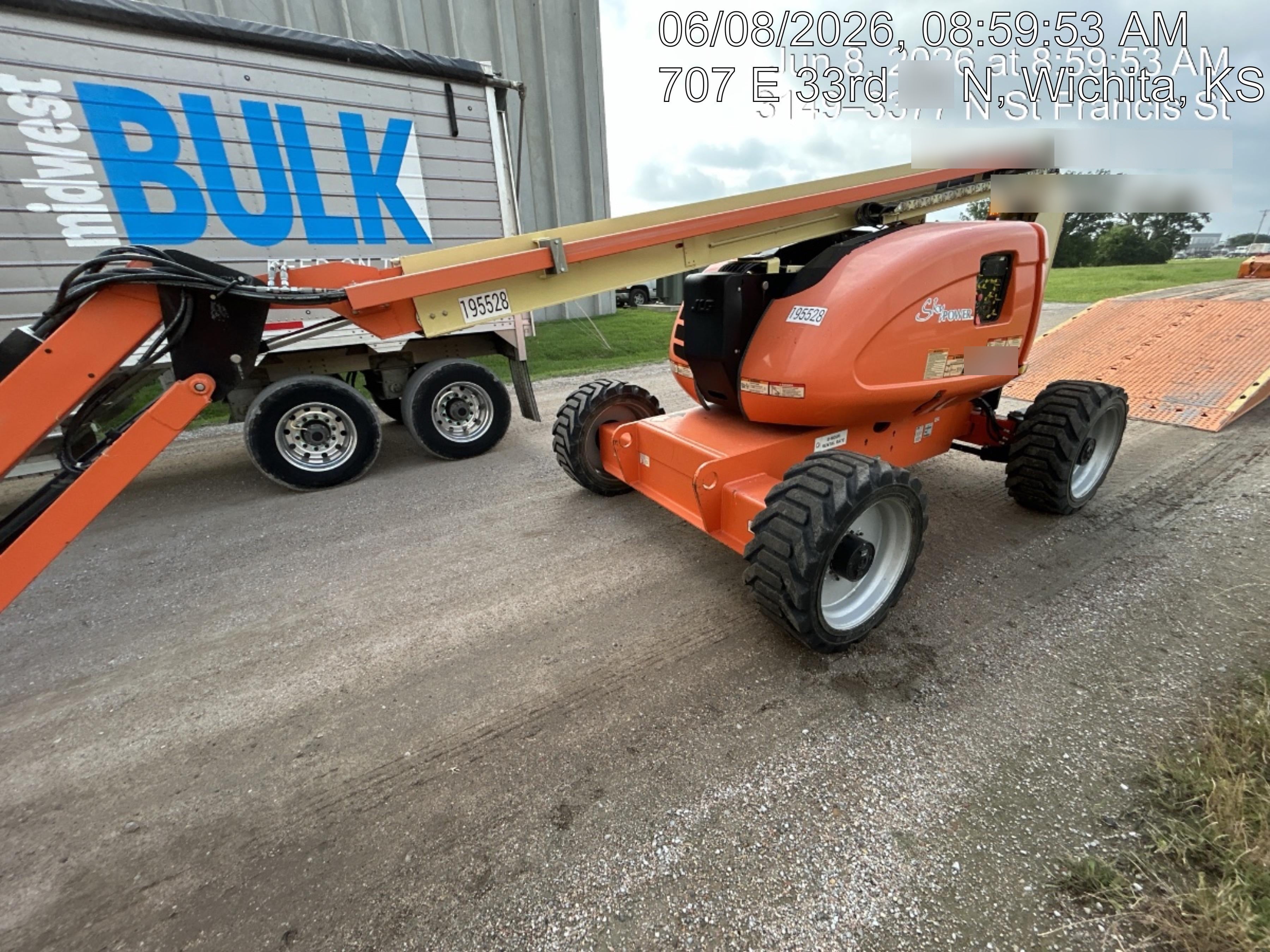 2021 JLG 600AJ