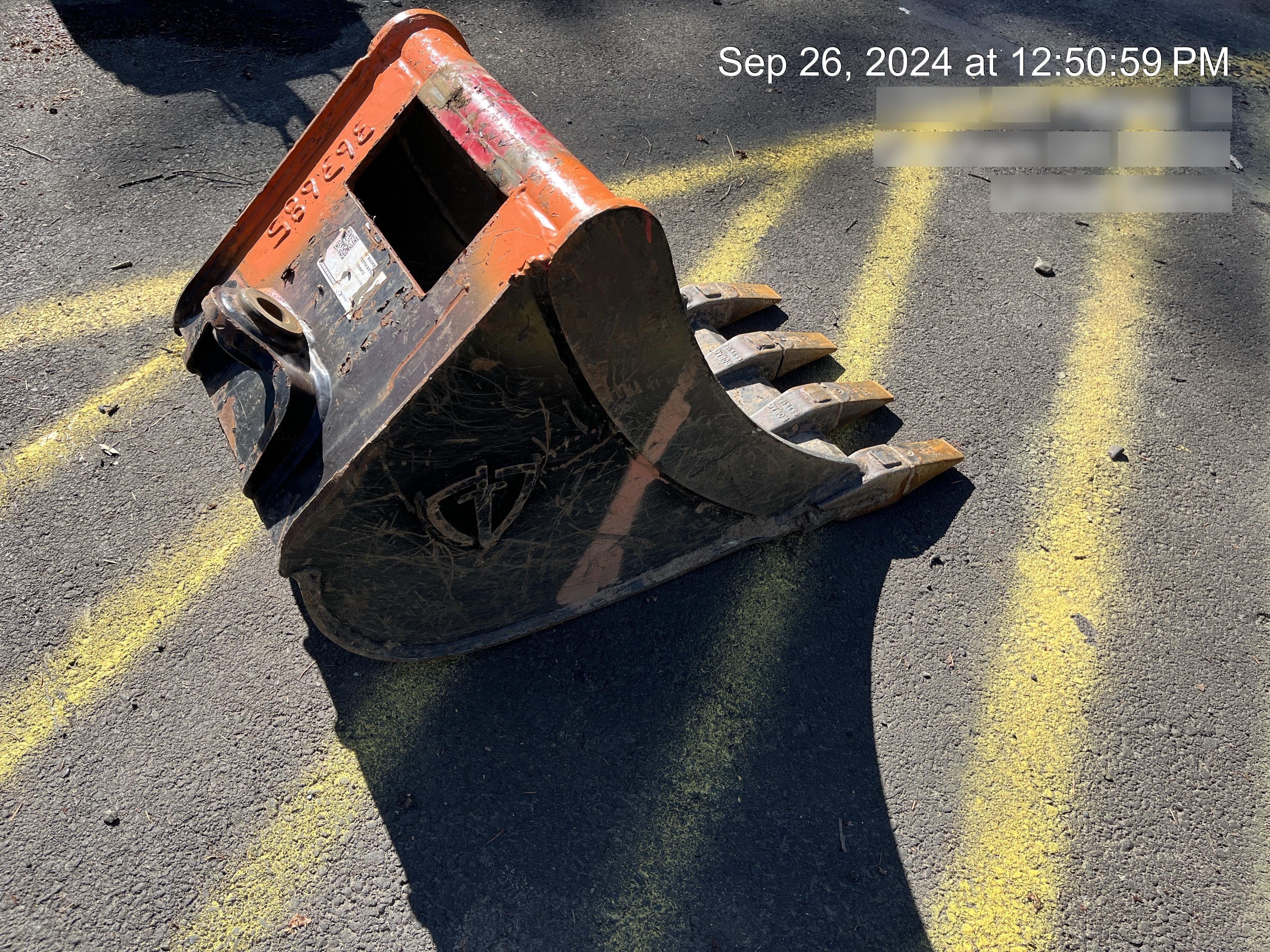 2022 PALADIN 18" Tooth Bucket, Paladin