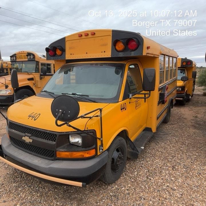 2014 CHEVROLET 3500 Bus