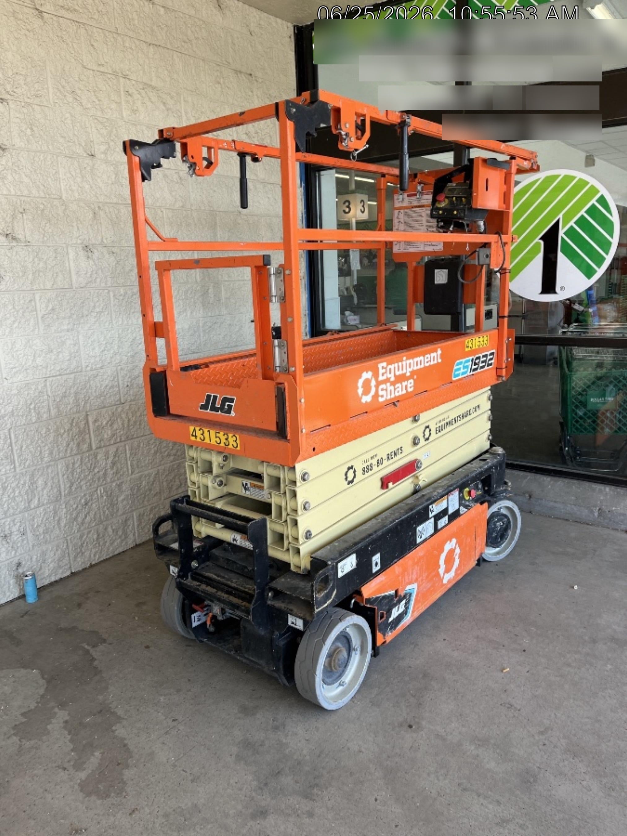 2024 JLG ES1932