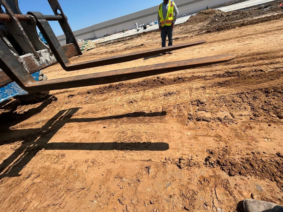 2017 Genie GTH-1056 Solid Tires, 60" carriage, Light Kit, Open ROPS