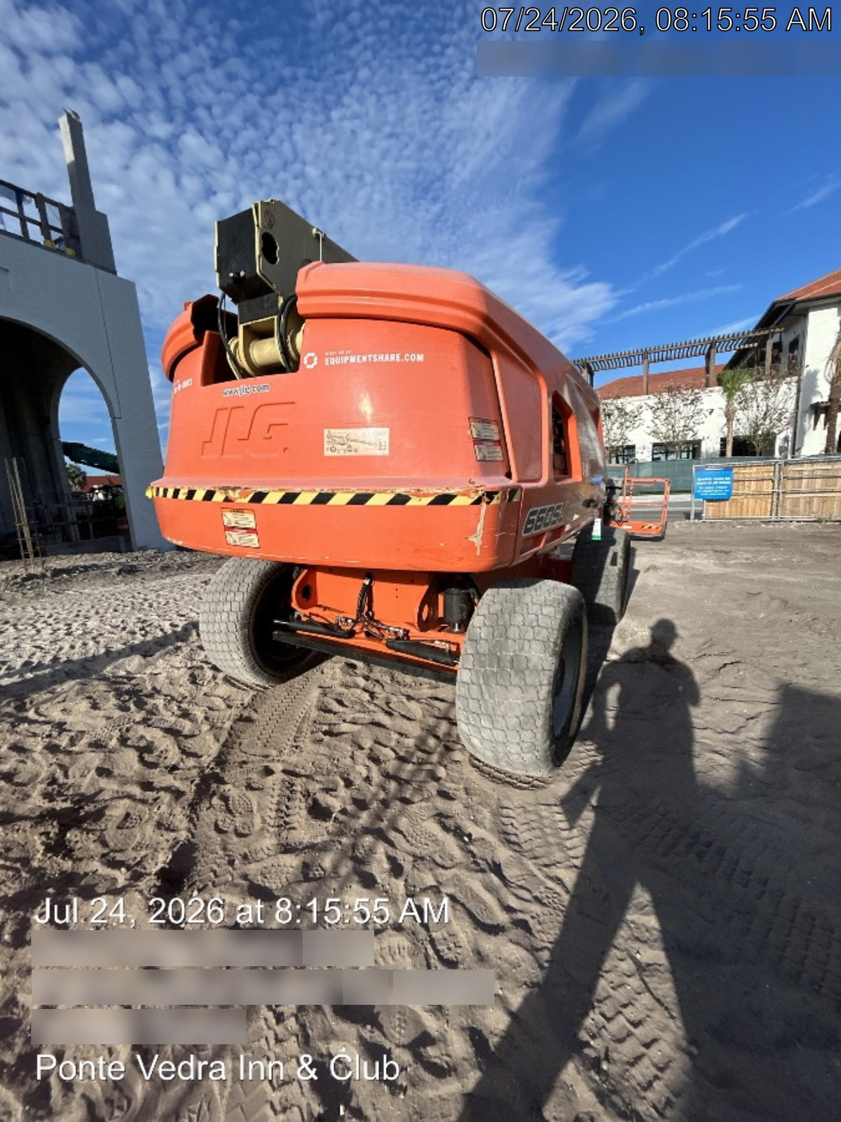 2022 JLG 660SJ