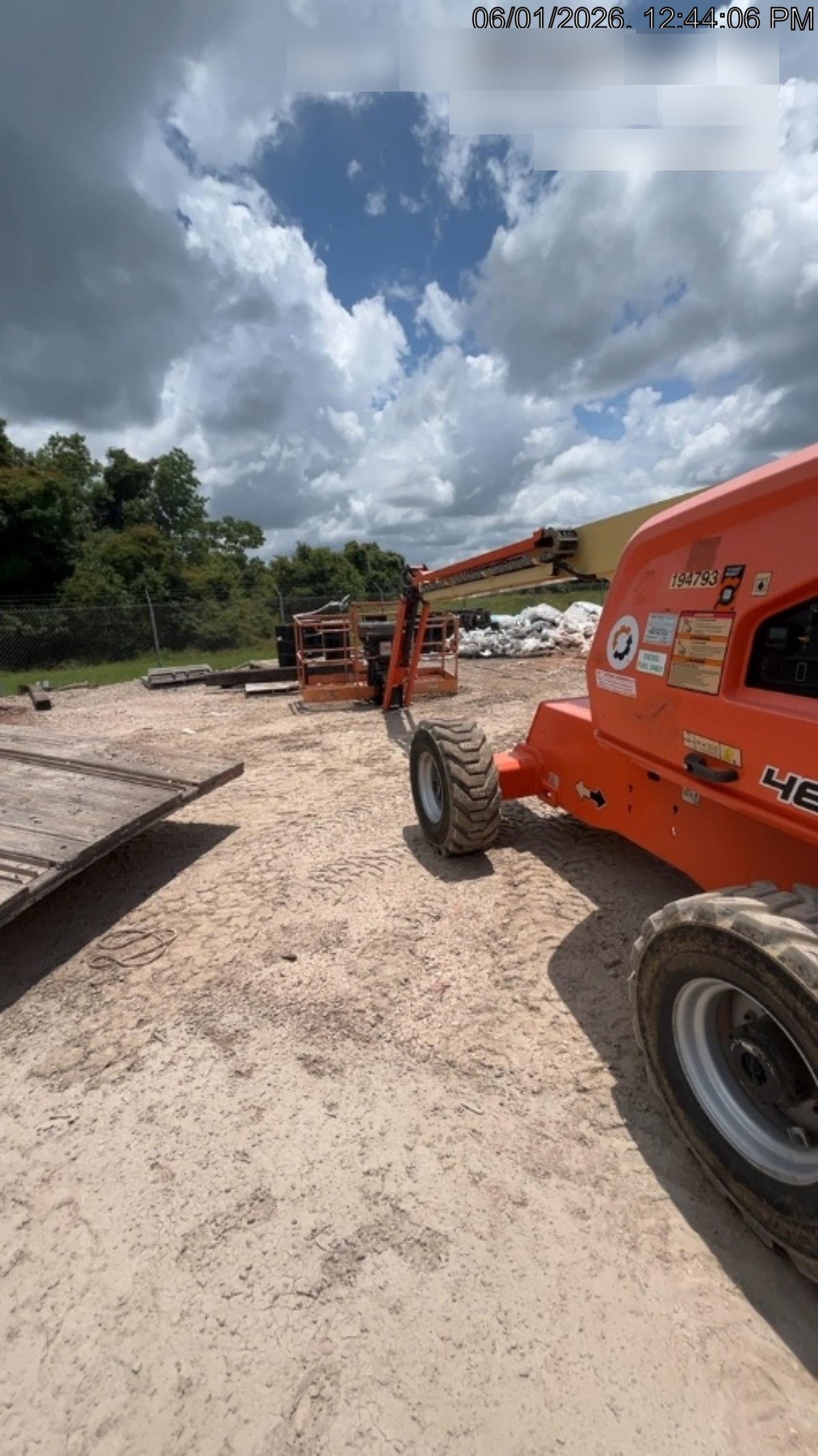 2021 JLG 460SJ