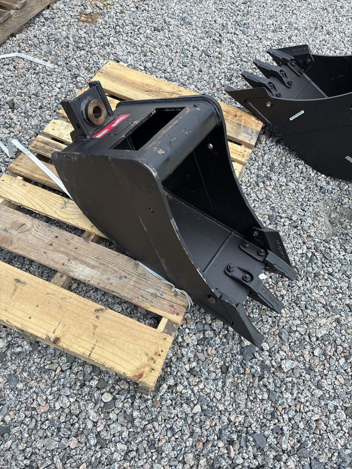 2026 ARROW MATERIAL HANDLING 43012-Q125T