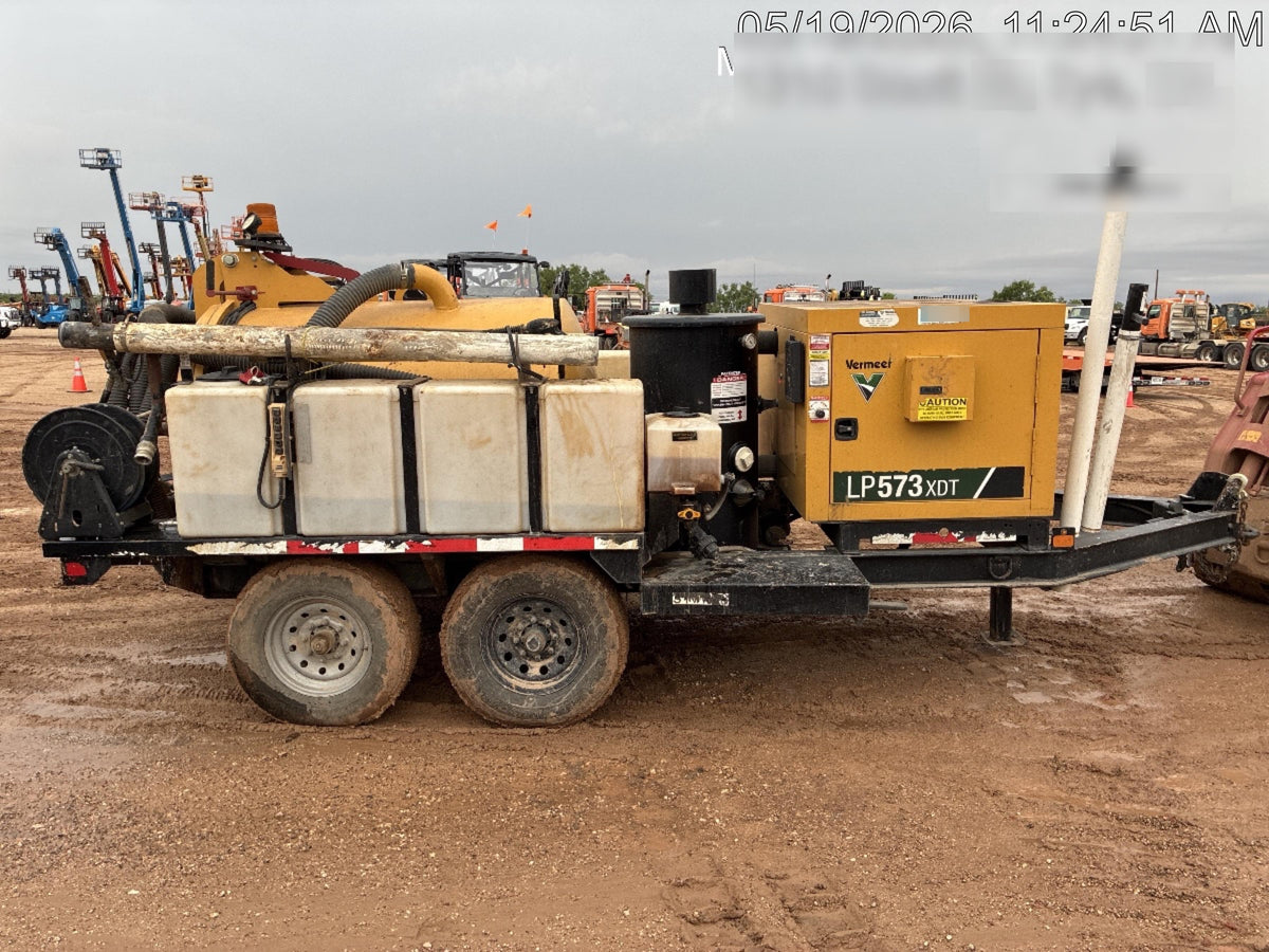 2023 Vac-Tron LP573XDT T4 Koehler Diesel Engine, 500 Gallon Debris Tank, x2 100 Gallon Water Tanks