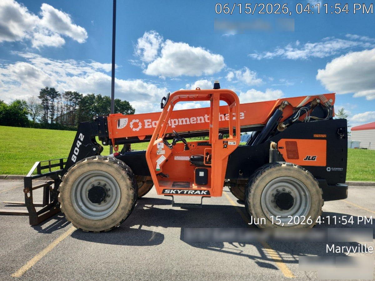2023 SKYTRAK 8042