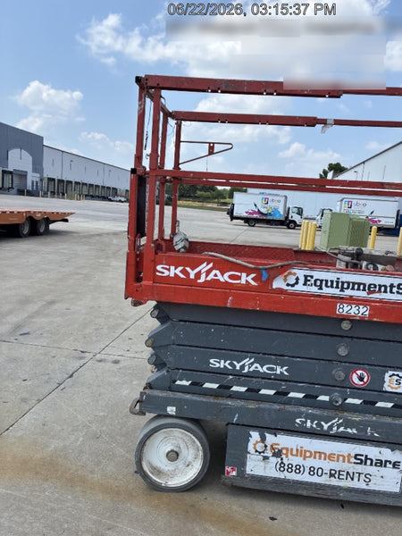 2018 Skyjack SJIII-3226 Skyjack SJIII3226 Scissor Lift w/Trojan Batteries