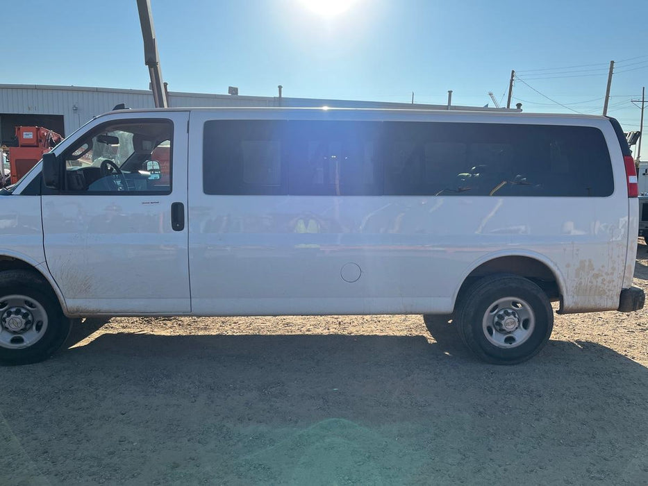 2024 CHEVROLET Express Van - Rental